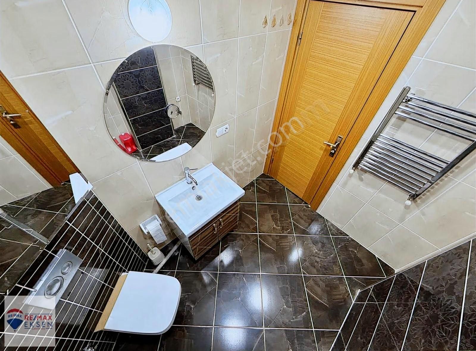 Üsküdar Ferahta 4 Tarafı Açık 3+1 Kiralık Daire - Görsel 11