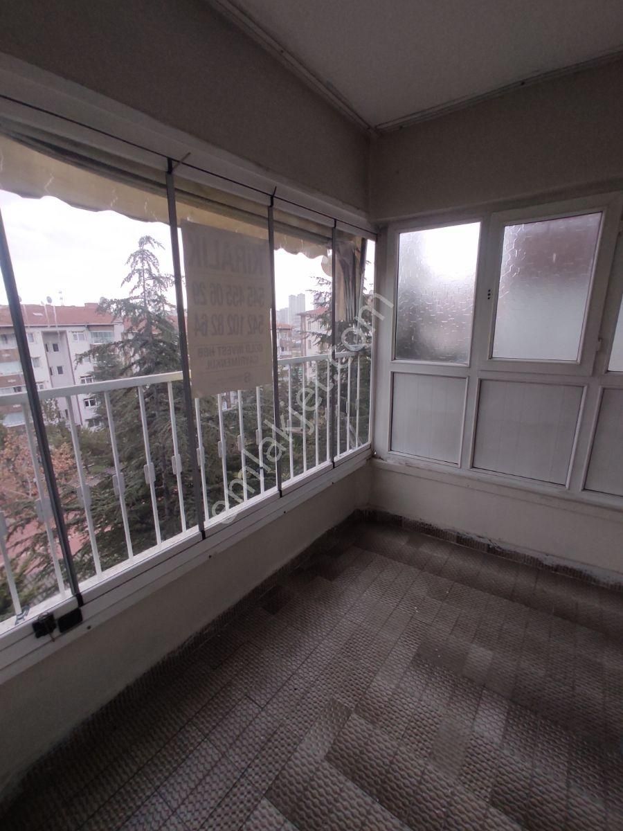 Serhat 200 Evler Sitesinde Boş Durumda Ara Kat 3+1 Satılık - Görsel 23