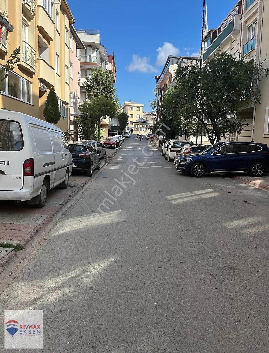 Çekmeköy Merkez Mahallesinde Kiralık 2+1 Daire - Görsel 15