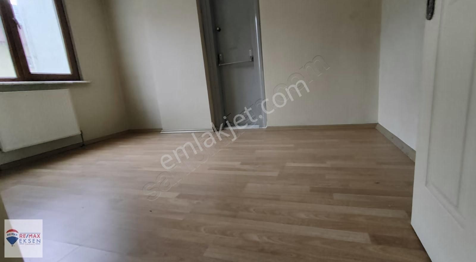 Ümraniye Site Mahallesinde, Satılık Mükemmel 3+1 Daire - Görsel 2