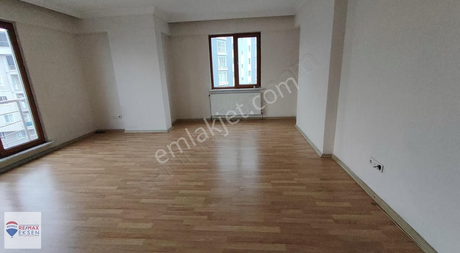 Ümraniye Site Mahallesinde, Satılık Mükemmel 3+1 Daire - Görsel 14