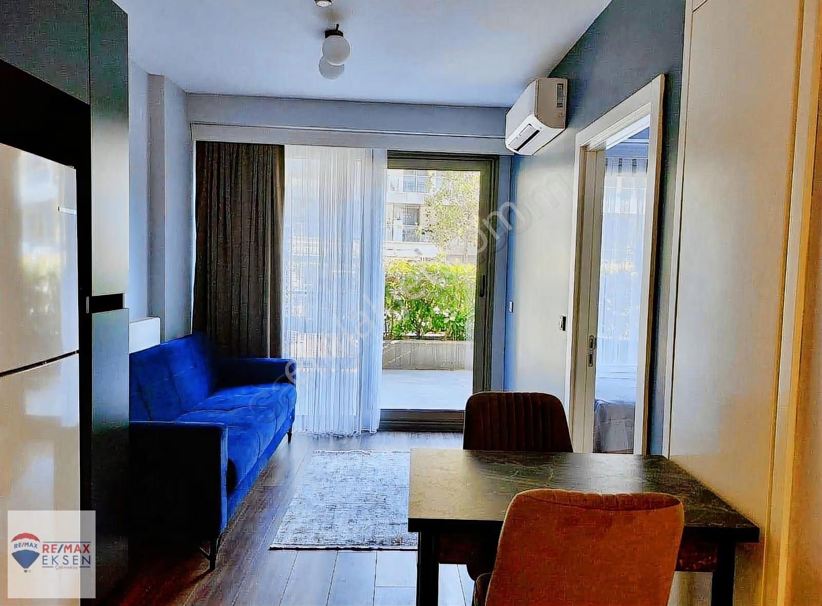 Emine Göktürk,den İnistanbul,da Bahçe Katı Eşyalı 1+1 Kısa Katlı