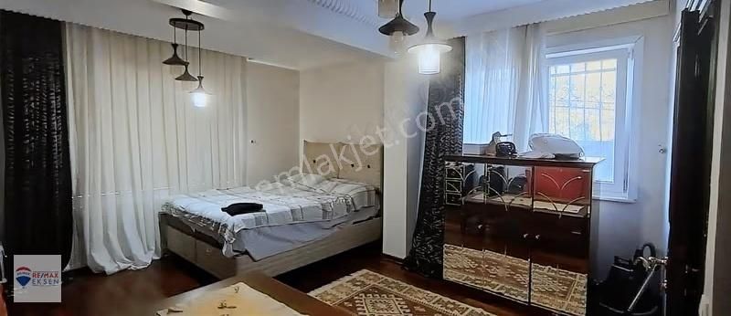 Beykoz Baklacı Fatih Cad.de 650 M2 Bahçeli 500 M2 Villa 9+1 - Görsel 8