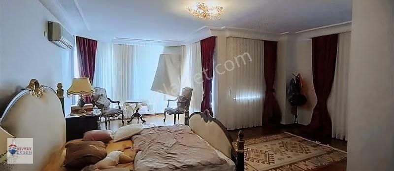 Beykoz Baklacı Fatih Cad.de 650 M2 Bahçeli 500 M2 Villa 9+1 - Görsel 3