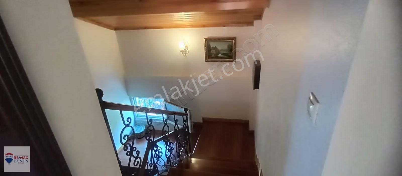 Beykoz Baklacı Fatih Cad.de 650 M2 Bahçeli 500 M2 Villa 9+1 - Görsel 24