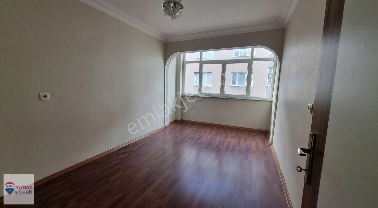 Akşemsettin Mahallesinde Site İçi Ara Kat 2+1 Kiralık Daire - Görsel 18