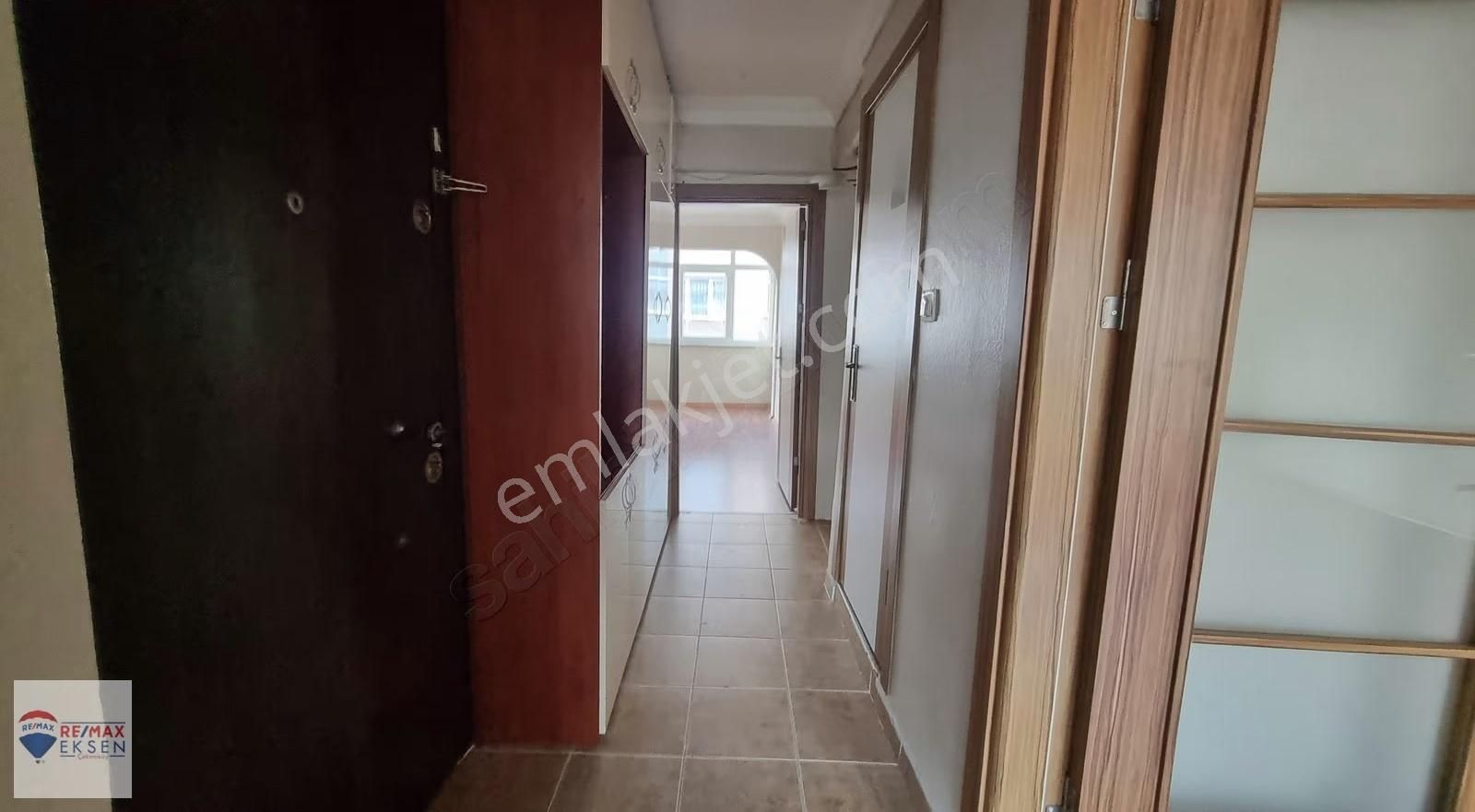 Akşemsettin Mahallesinde Site İçi Ara Kat 2+1 Kiralık Daire - Görsel 17