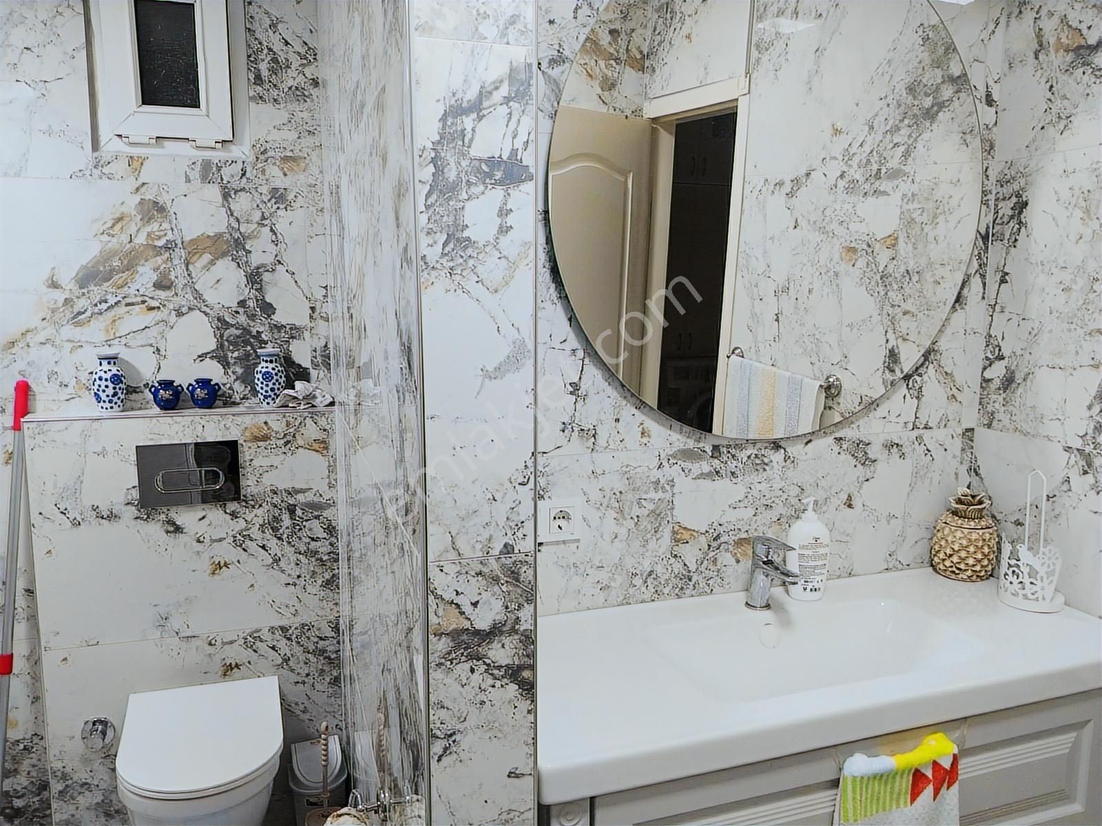 Satılık 3+1 Havuz Cephe Merkezi Lokasyonda Daire 150 M2 Net - Görsel 6