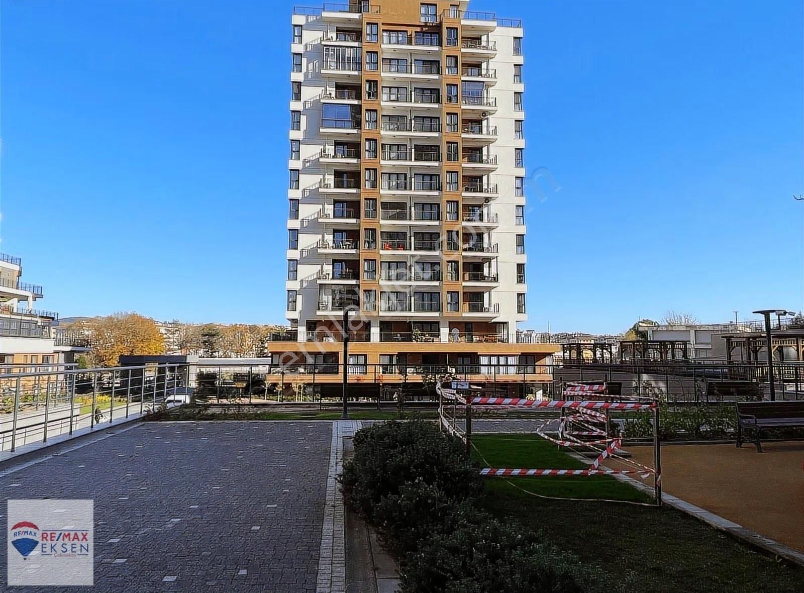 Ümraniye Necip Fazıl Mah Narlı Bahçe Evlerinde Satılık 3+1 Daire - Görsel 28