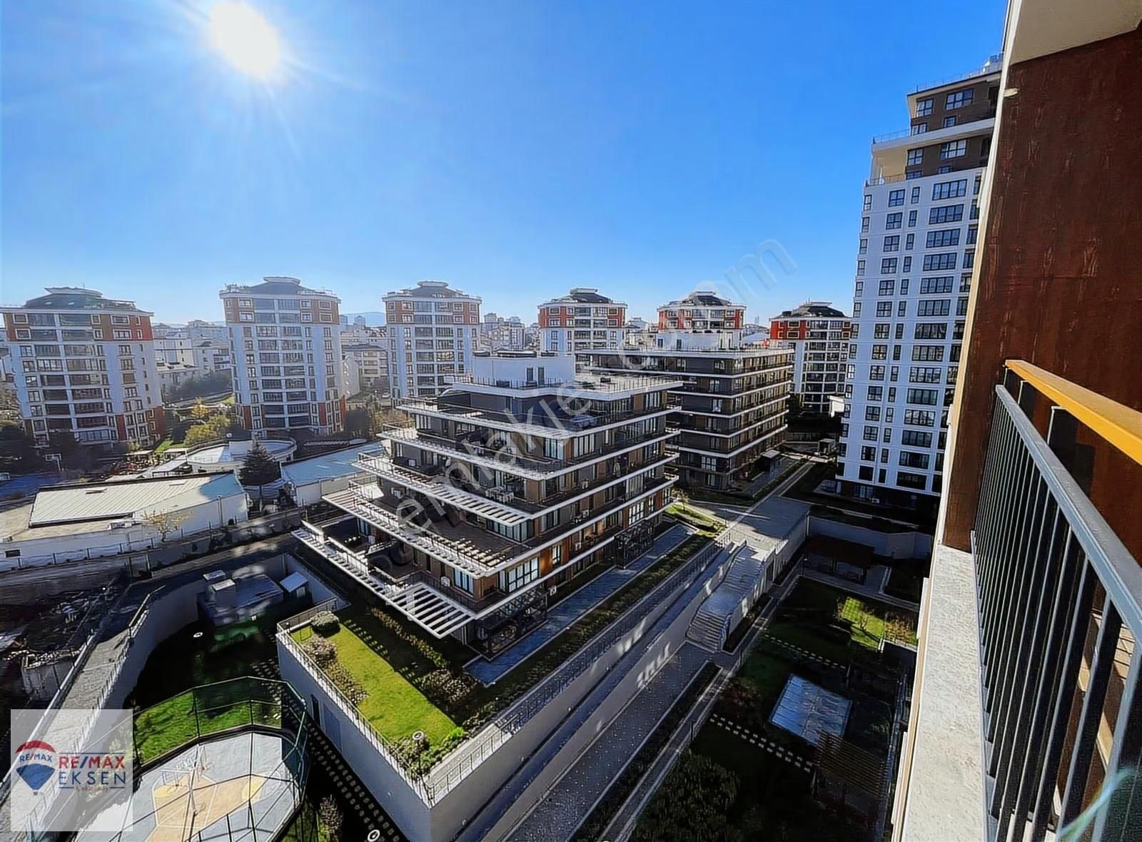 Ümraniye Necip Fazıl Mah Narlı Bahçe Evlerinde Satılık 3+1 Daire - Görsel 2