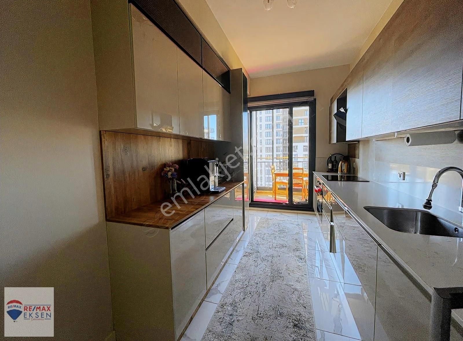 Ümraniye Necip Fazıl Mah Narlı Bahçe Evlerinde Satılık 3+1 Daire - Görsel 19