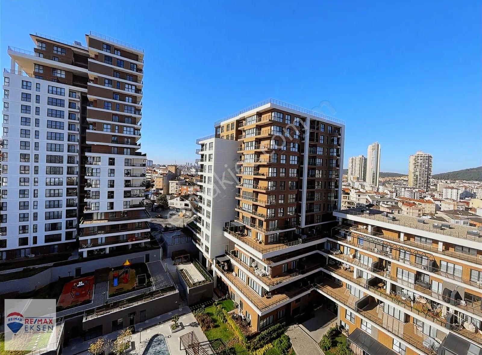 Ümraniye Necip Fazıl Mah Narlı Bahçe Evlerinde Satılık 3+1 Daire - Görsel 16