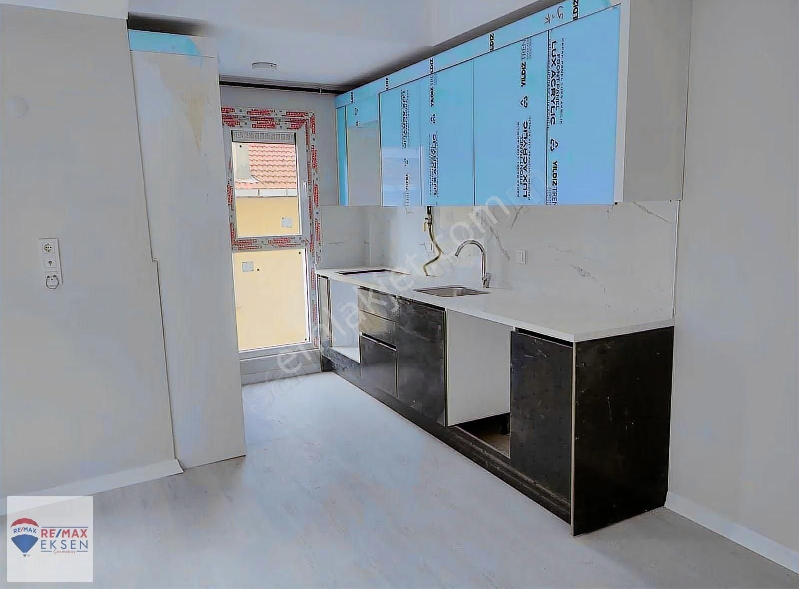 Çekmeköy Mimarsinan Mahallesinde 2+1 Kiralık Daire - Görsel 32