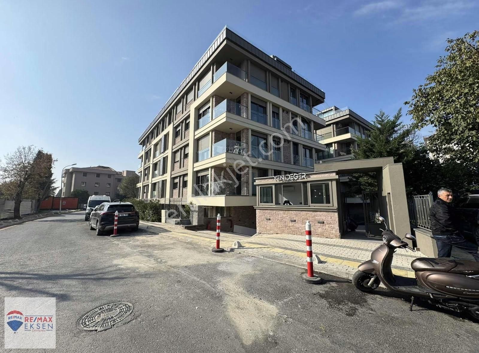 Koşuyolu Yenideğer Konaklarında 3+1 Satılık Bahçe Katı