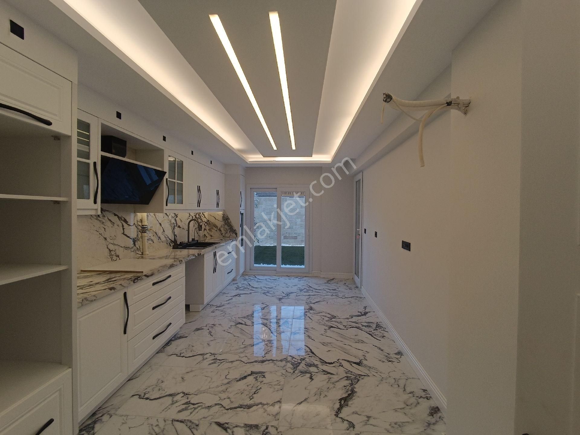 Kuşadası Merkezde Satılık 3+1 Sıfır Daire - Görsel 5