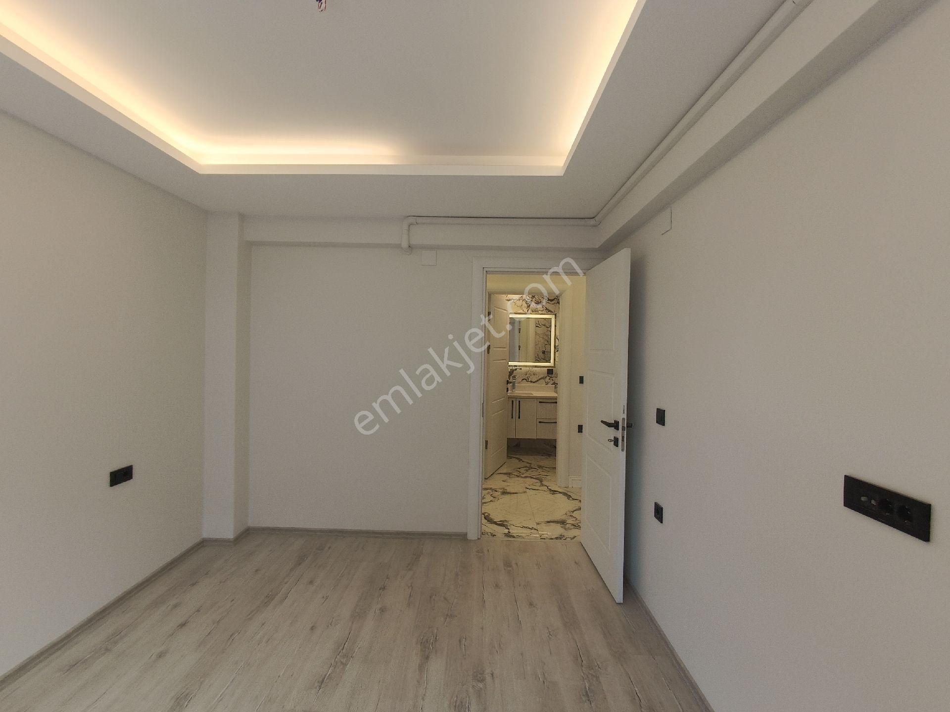 Kuşadası Merkezde Satılık 3+1 Sıfır Daire - Görsel 9