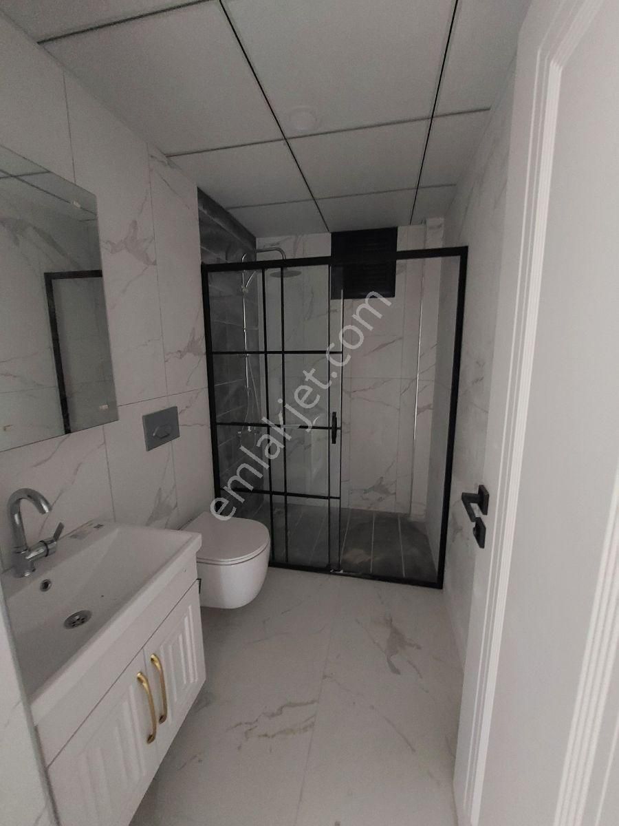 Kapalı Otoparklı-asansörlü-3+1 Arakat Sıfır Daire... - Görsel 17