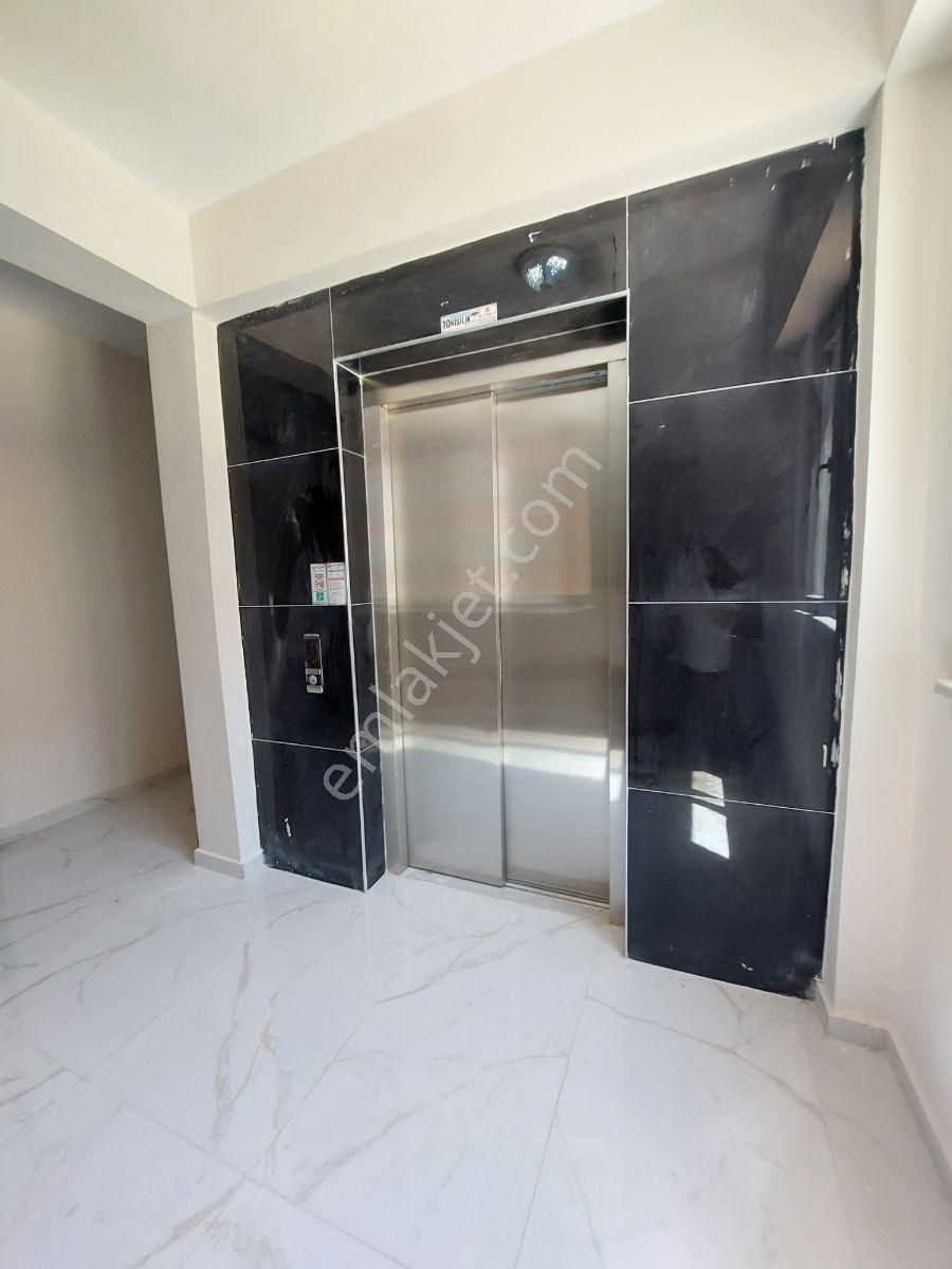 Kapalı Otoparklı-asansörlü-3+1 Arakat Sıfır Daire... - Görsel 20