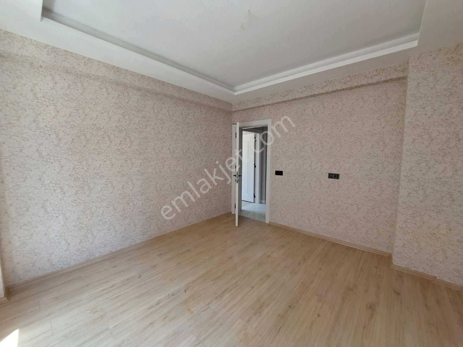 Kapalı Otoparklı-asansörlü-3+1 Arakat Sıfır Daire... - Görsel 7