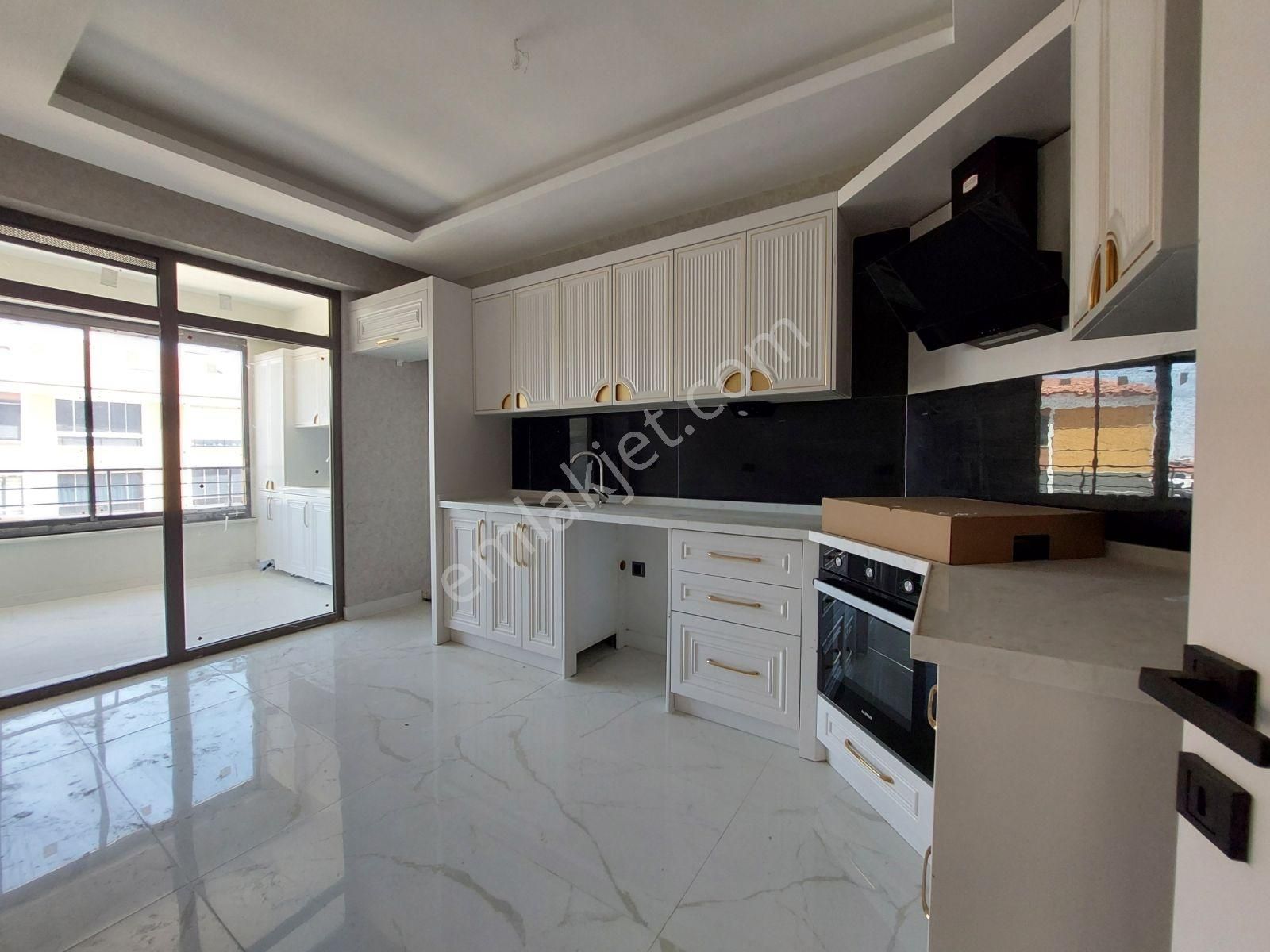 Kapalı Otoparklı-asansörlü-3+1 Arakat Sıfır Daire... - Görsel 30