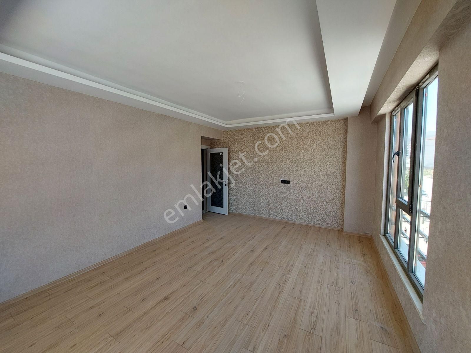 Kapalı Otoparklı-asansörlü-3+1 Arakat Sıfır Daire... - Görsel 33