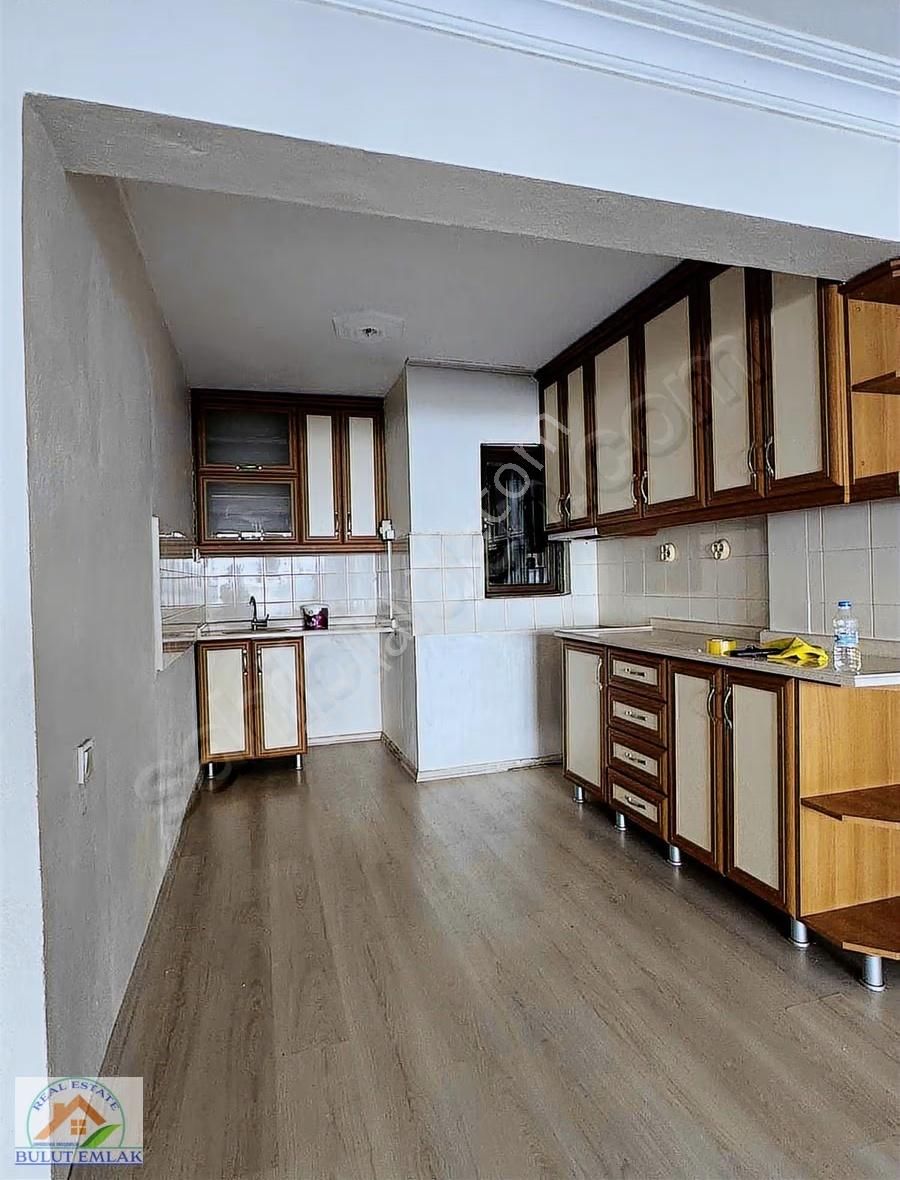 Bulut'tan Marmaris Merkezde 2+1 Kiralık Geniş Daire - Görsel 3