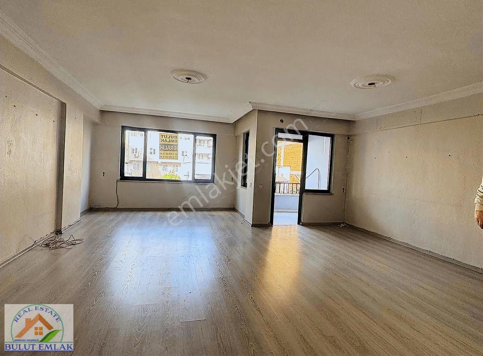 Bulut'tan Marmaris Merkezde 2+1 Kiralık Geniş Daire - Görsel 5