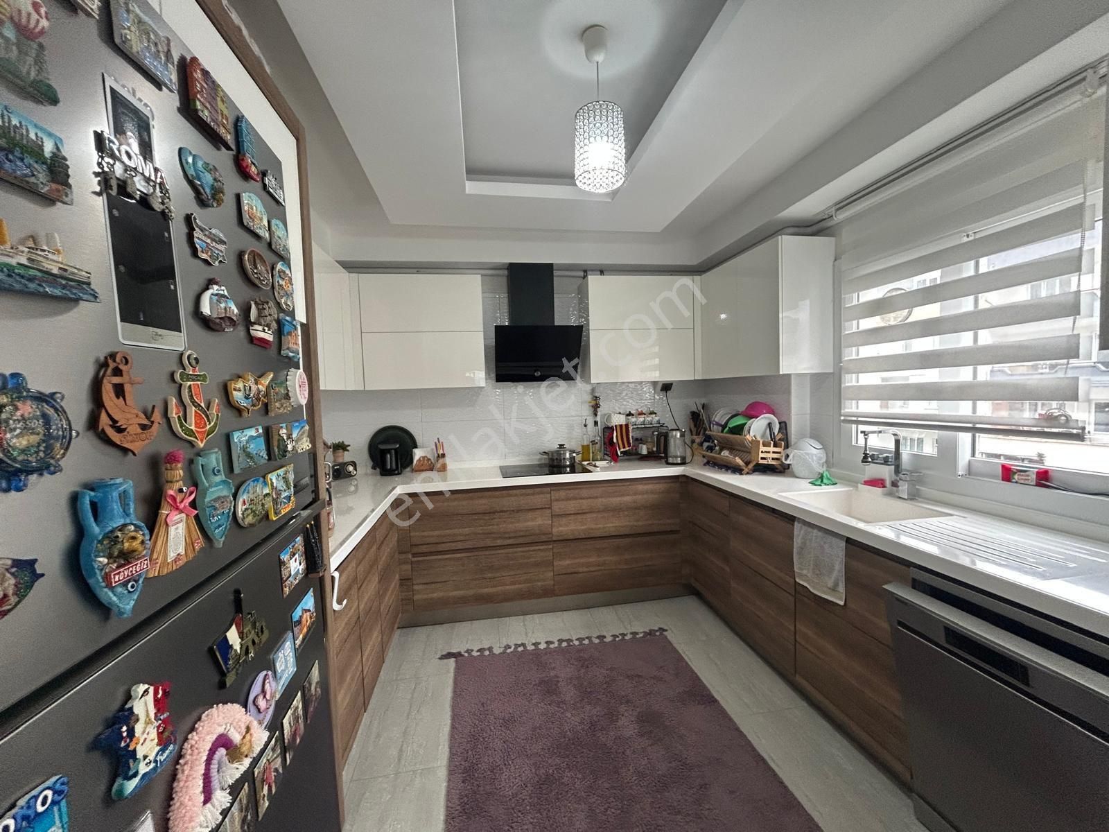 Kuşadası Merkeze Yakın Kapalı Mutfak Arakat Kapalı Otapark 3+1 Sayltil - Görsel 31