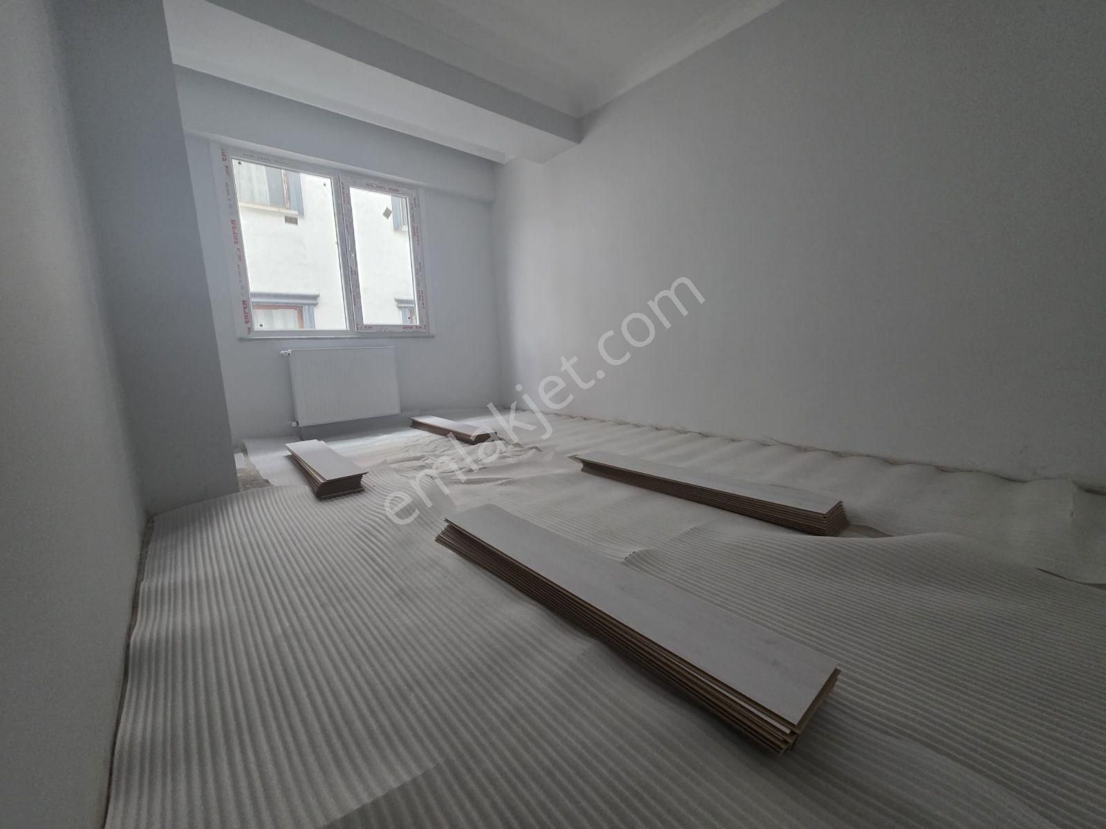 Mimar Yapıdan Satılık Öncephe 2+1 Arakat Daire - Görsel 3