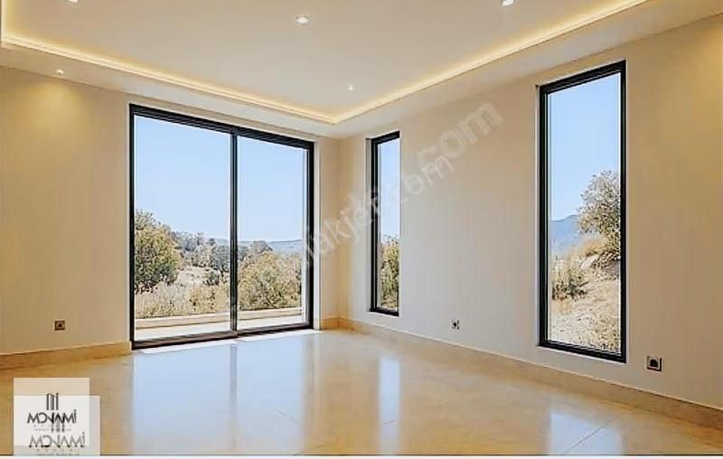 Monami'den Yelkide Tam Müstakil Havuzlu 4+1 250 M2 Villa - Görsel 2