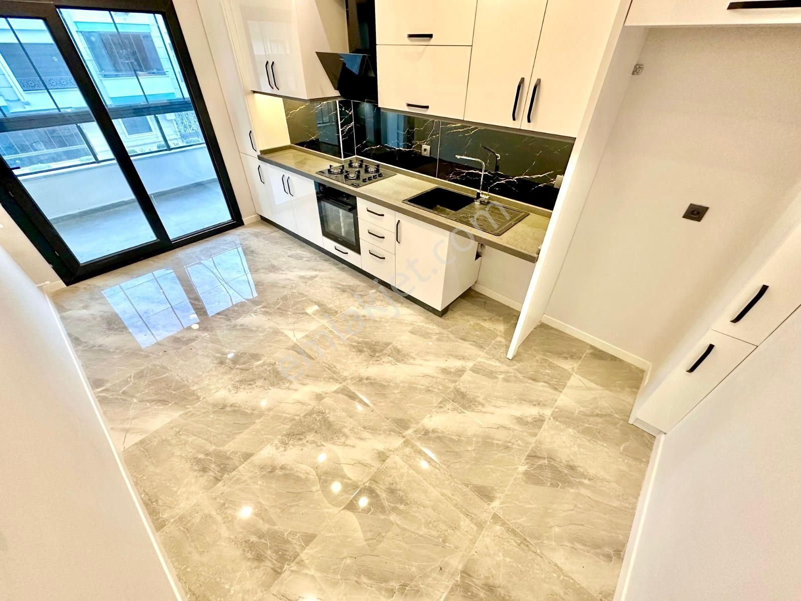 🏡 Referans'tan Altınkum'da Denize 550 M Ebeveyn Banyolu Ayrı Mutfak 2+1 Daire - Görsel 2