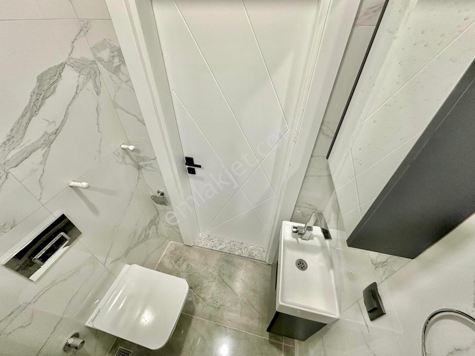 🏡 Referans'tan Altınkum'da Denize 550 M Ebeveyn Banyolu Ayrı Mutfak 2+1 Daire - Görsel 5