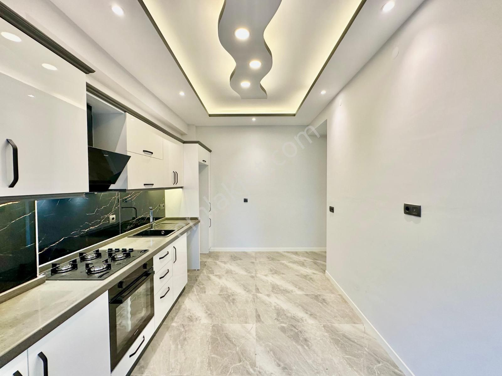 🏡 Referans'tan Altınkum'da Denize 550 M Ebeveyn Banyolu Ayrı Mutfak 2+1 Daire - Görsel 4