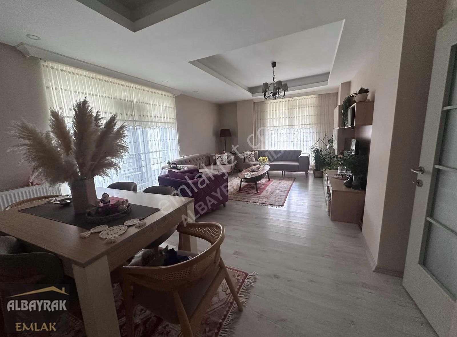 Albayrak Emlaktan Tantavide Cadde Üzeri Kullanışlı Daire - Görsel 25