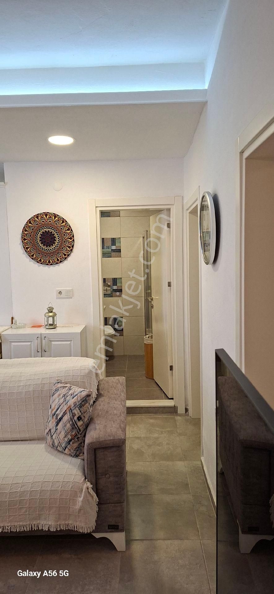 Kuşadası Davutlar Sahilınde Denize Sıfır Sitede Tek Müstakil Emsalsiz Villa - Görsel 31