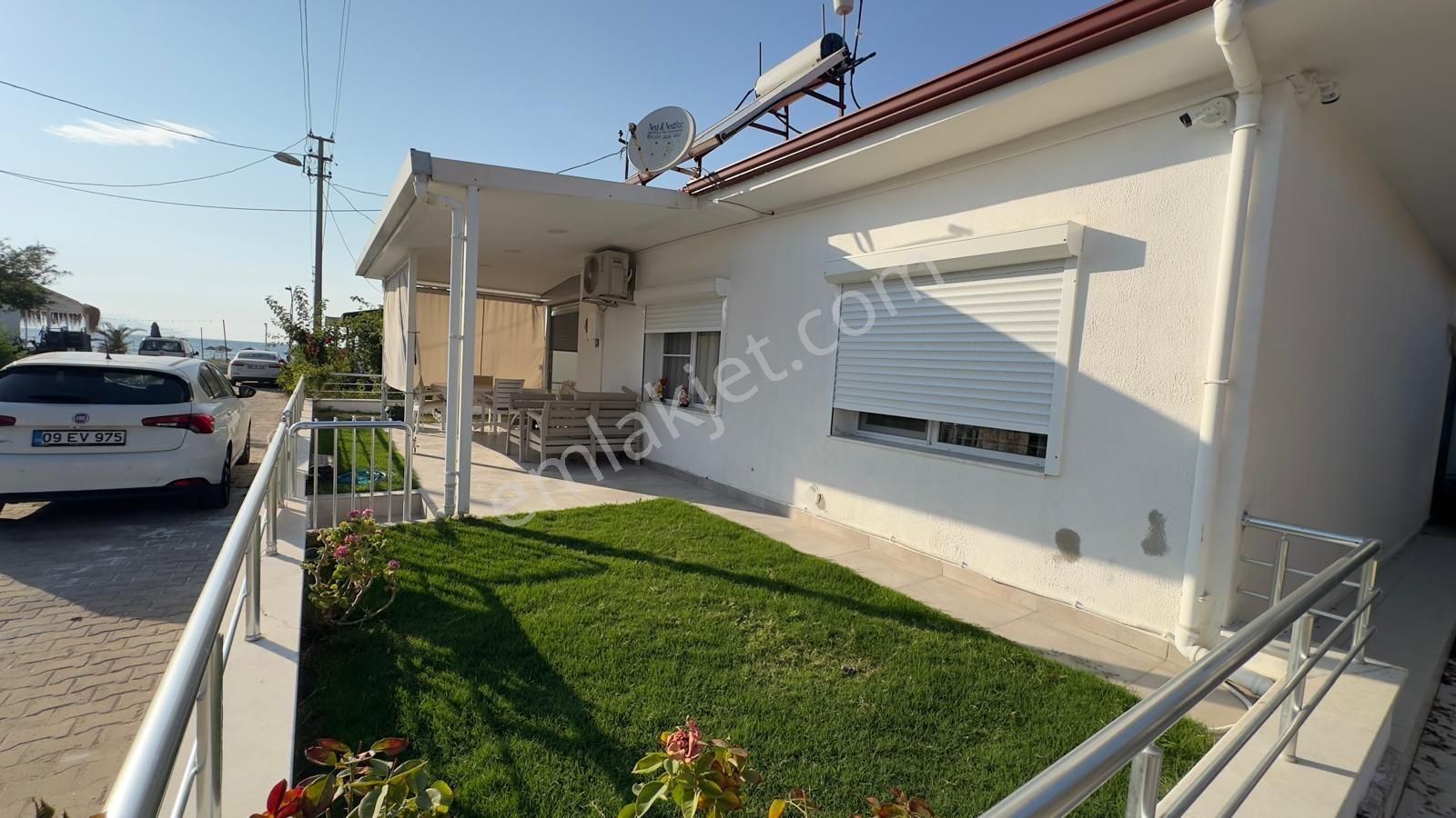 Kuşadası Davutlar Sahilınde Denize Sıfır Sitede Tek Müstakil Emsalsiz Villa - Görsel 11