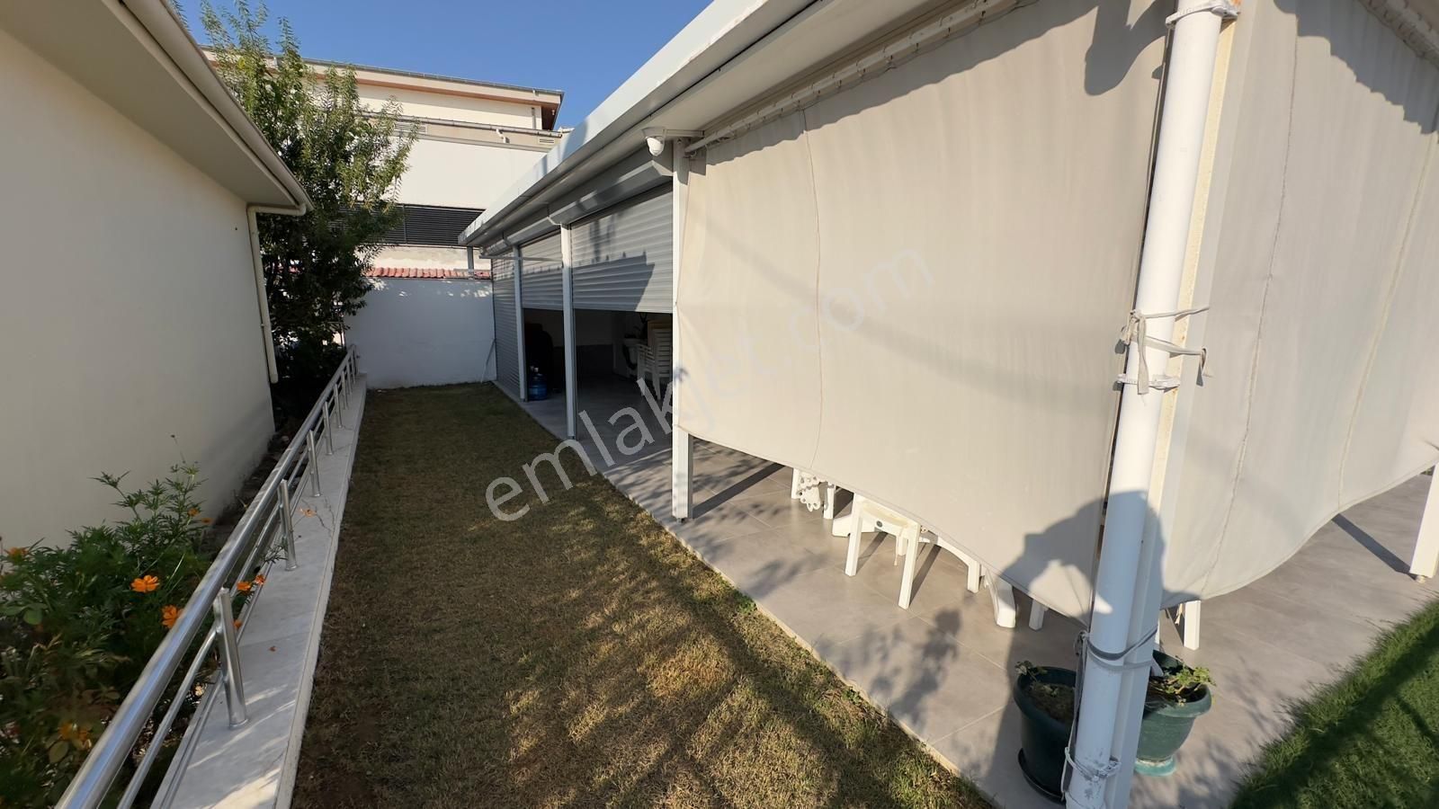 Kuşadası Davutlar Sahilınde Denize Sıfır Sitede Tek Müstakil Emsalsiz Villa - Görsel 16