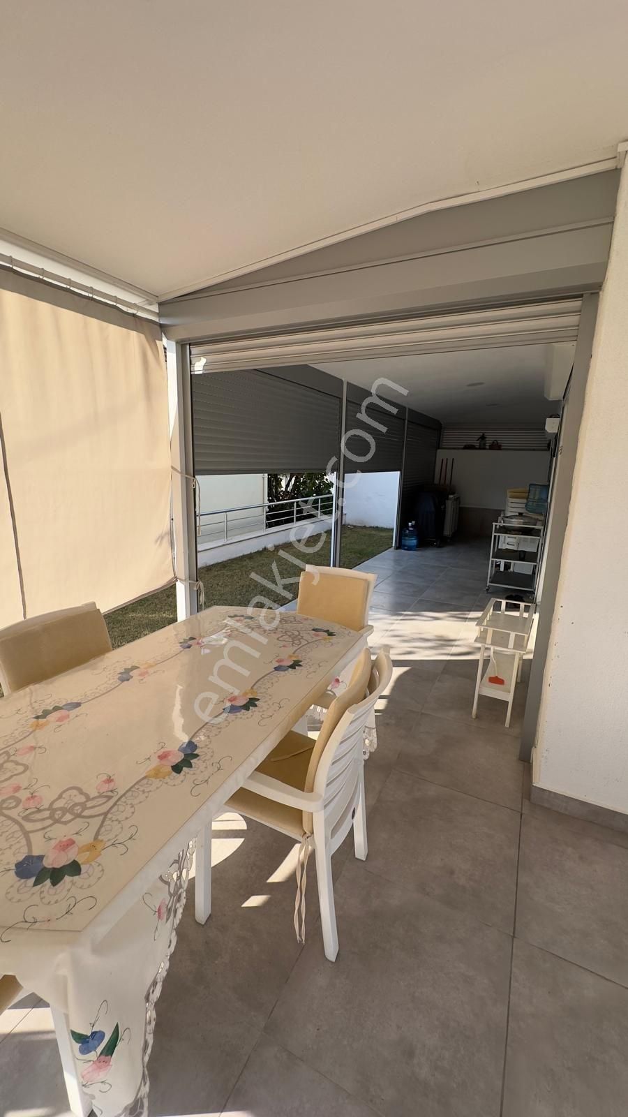 Kuşadası Davutlar Sahilınde Denize Sıfır Sitede Tek Müstakil Emsalsiz Villa - Görsel 20