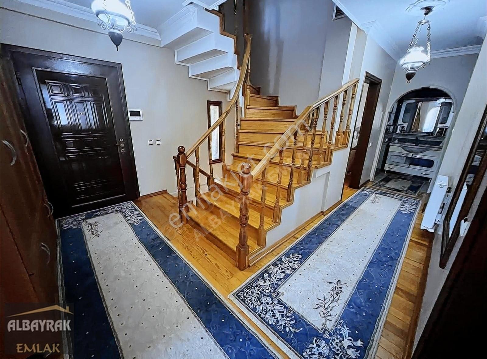 Albayrak'tan Şehir Merkezinde 462m2 Arsa İçinde 3 Kat Villa - Görsel 9