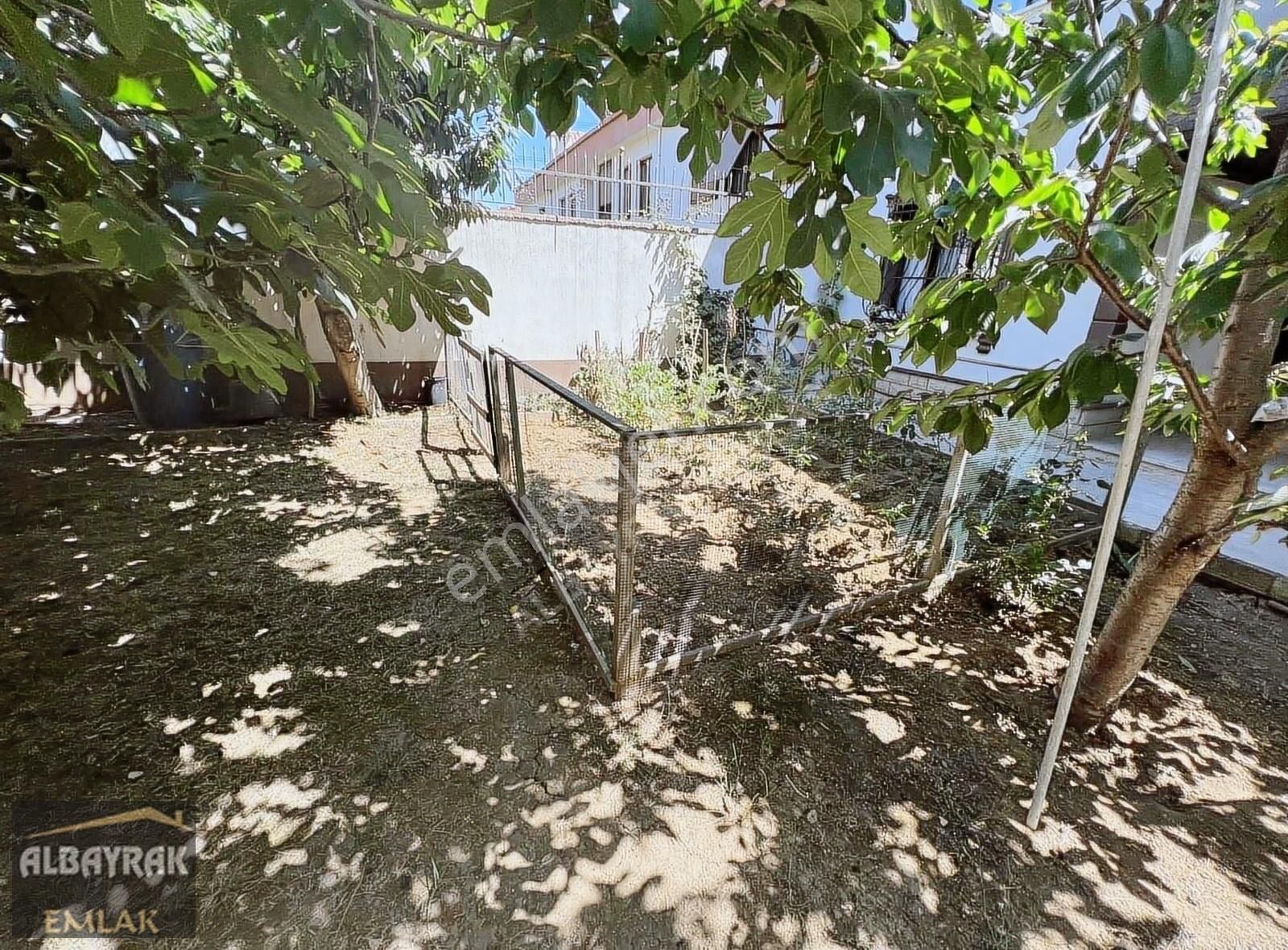 Albayrak'tan Şehir Merkezinde 462m2 Arsa İçinde 3 Kat Villa