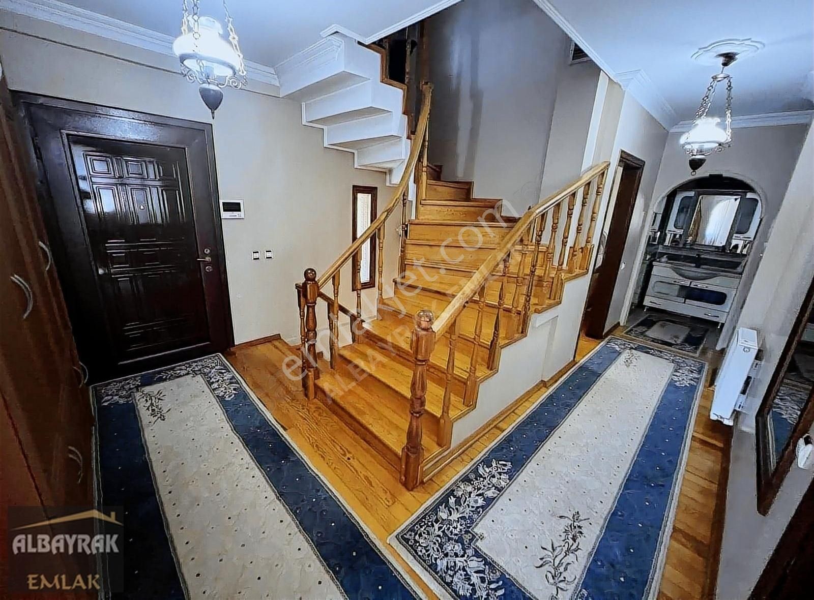 Albayrak'tan Şehir Merkezinde 462m2 Arsa İçinde 3 Kat Villa - Görsel 10