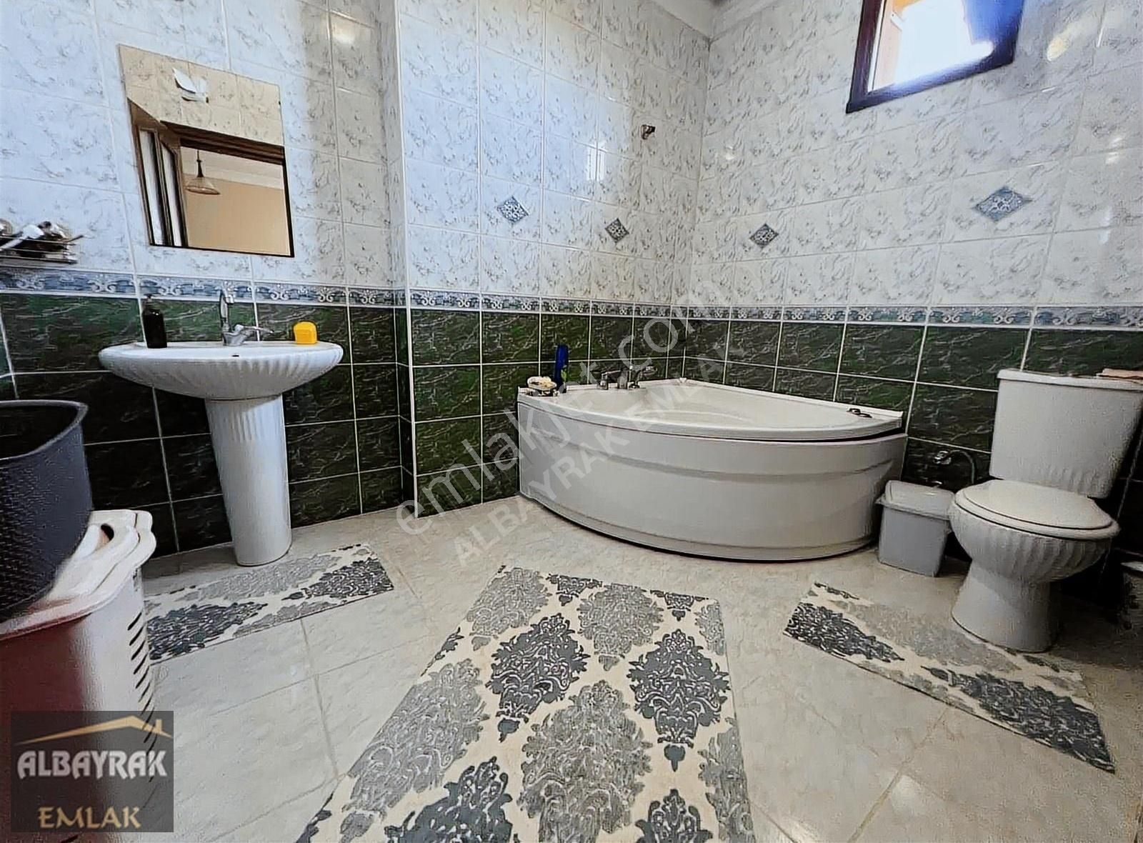 Albayrak'tan Şehir Merkezinde 462m2 Arsa İçinde 3 Kat Villa - Görsel 24