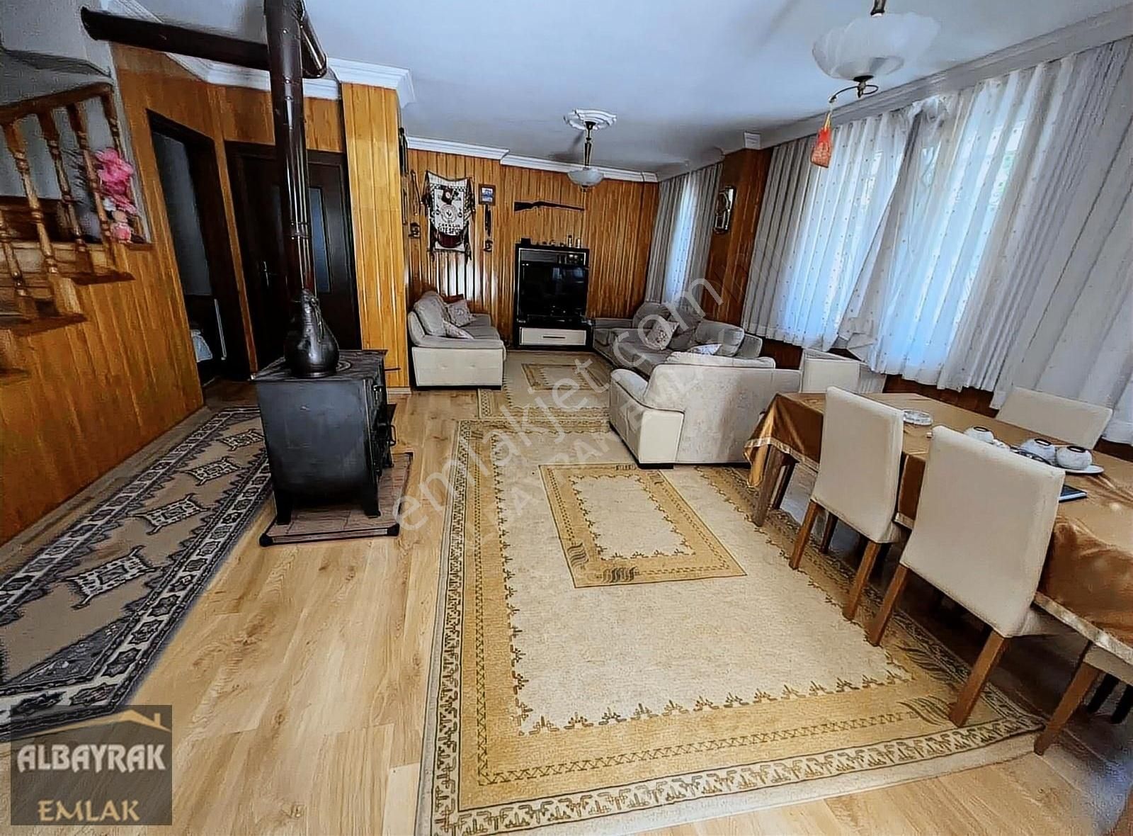 Albayrak'tan Şehir Merkezinde 462m2 Arsa İçinde 3 Kat Villa - Görsel 20