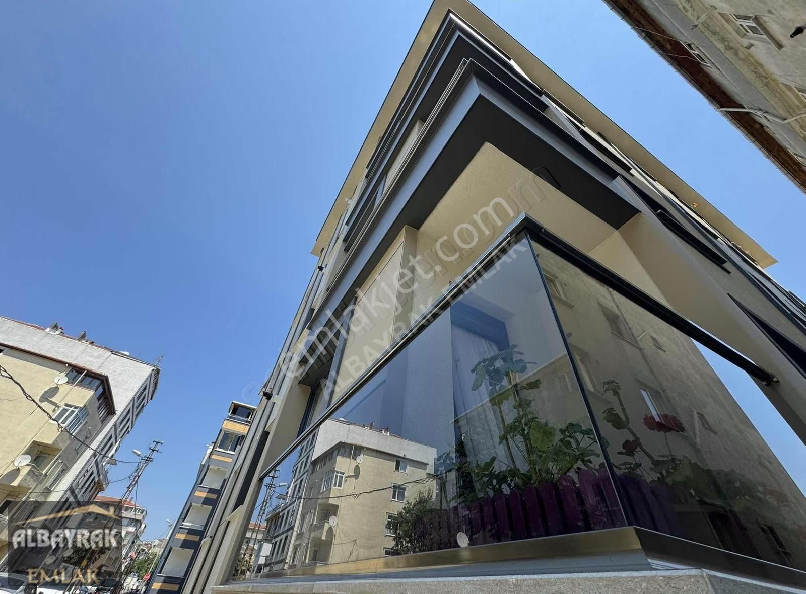 Albayrak Emlaktan Çarşıda Sıfır Yüksek Tavan Dublex