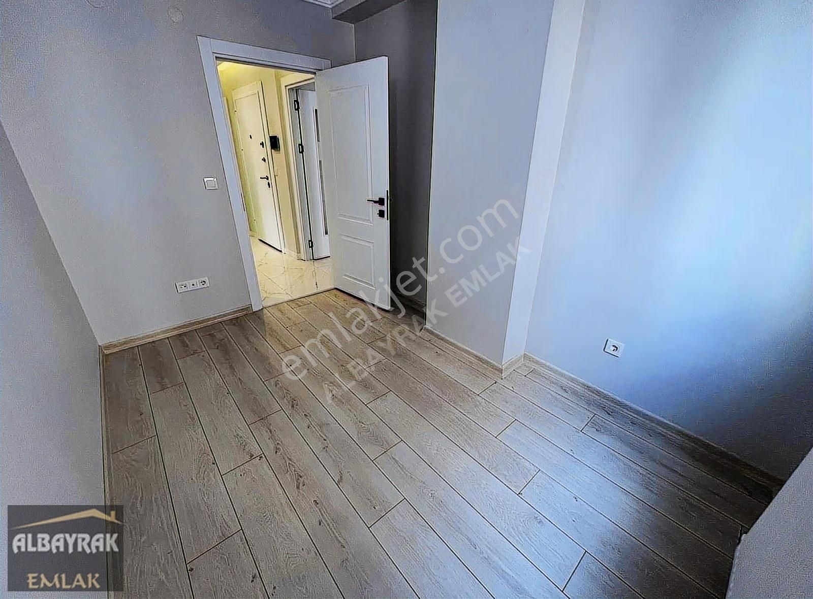 Albayraktan Sıfır Arakat/panjurlu/lüks/e.banyo/otoparklı/geniş - Görsel 9