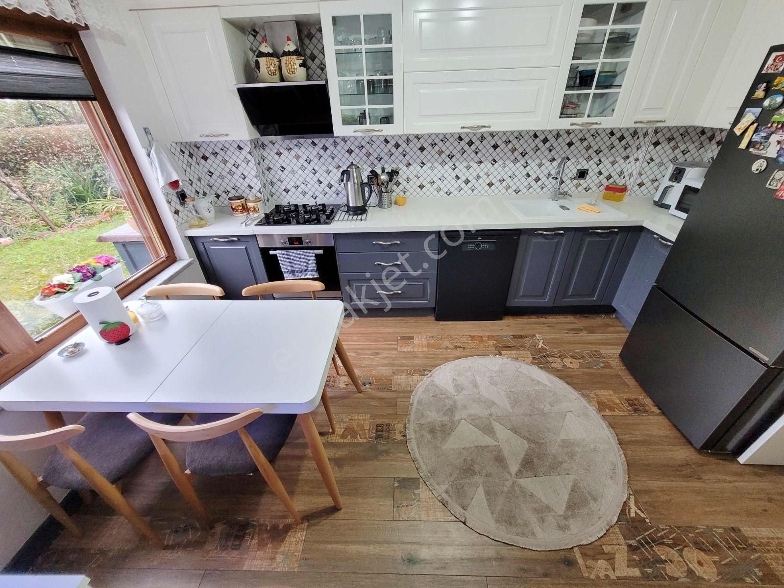 Güre'de, En Prestijli Sitede Havuzlu Ultra Lüks 3+1 Villa - Görsel 12
