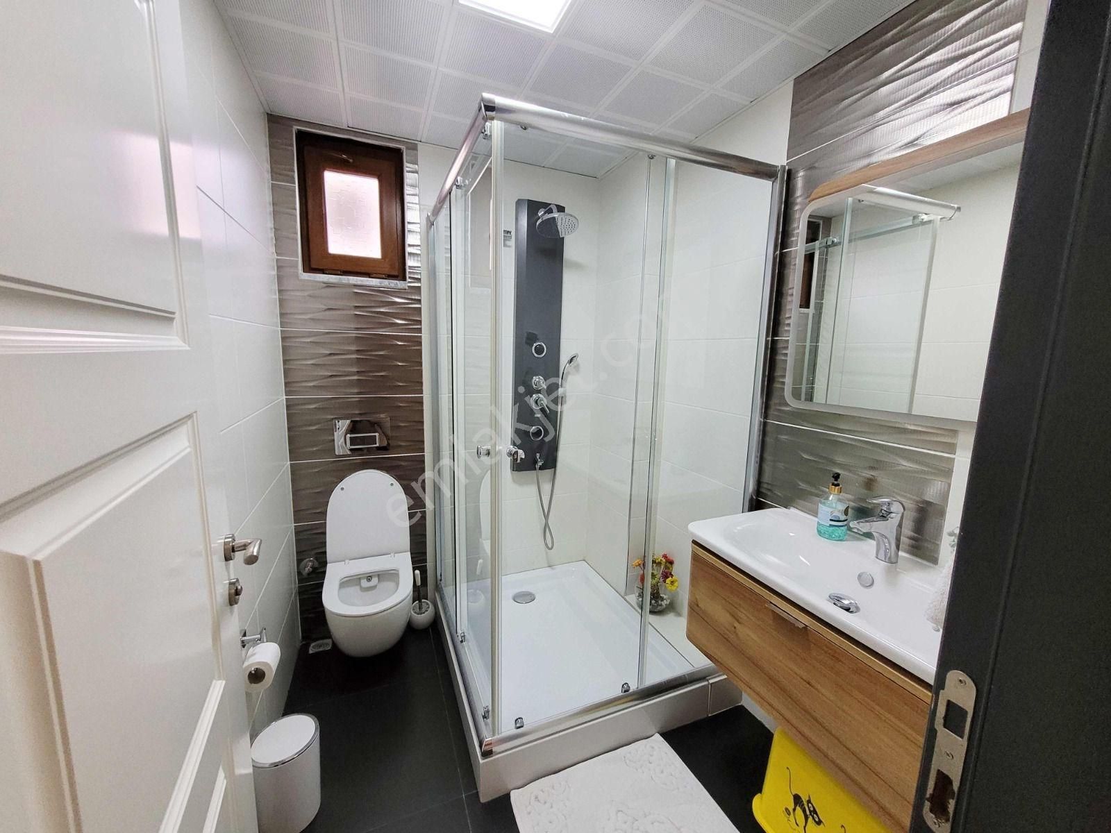Güre'de, En Prestijli Sitede Havuzlu Ultra Lüks 3+1 Villa - Görsel 4