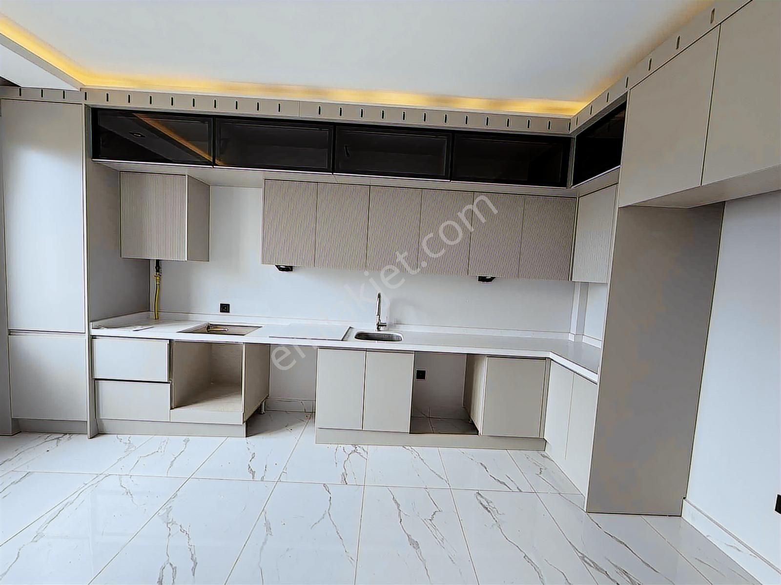 Burhan Kılınç'dan Ultra Lüx Geniş 3+2 Güzel Konumda - Görsel 18