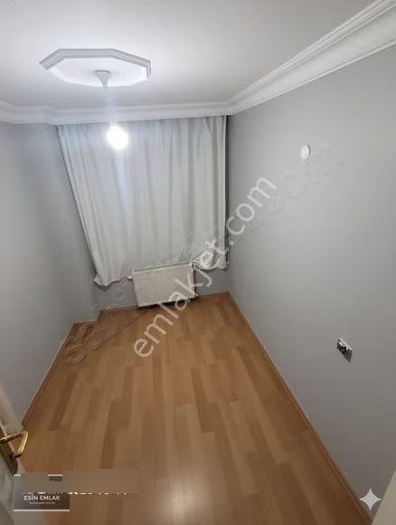 Orta Mah'de E5'e Yakın Ferah Temiz 3+1 Satılık Daire - Görsel 4