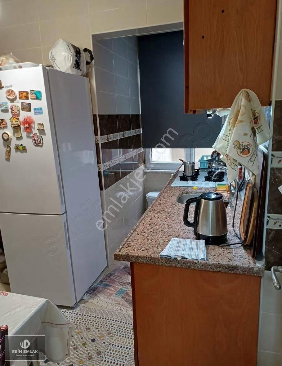 Üst Güzelyalıda E-5'e Yakın Geniş Satılık 1+1 Daire - Görsel 17